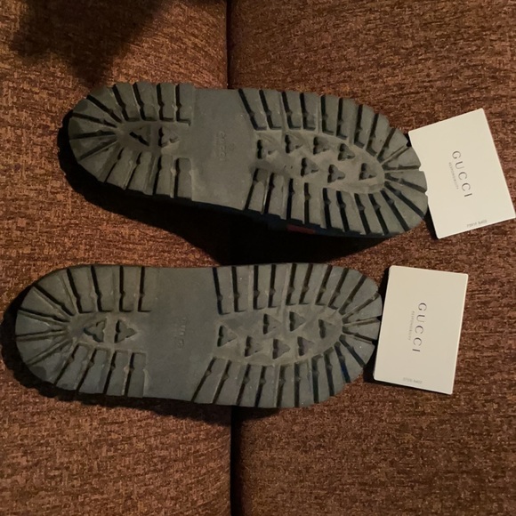Authentic Men’s Gucci Slides size 9 - Picture 9 of 10